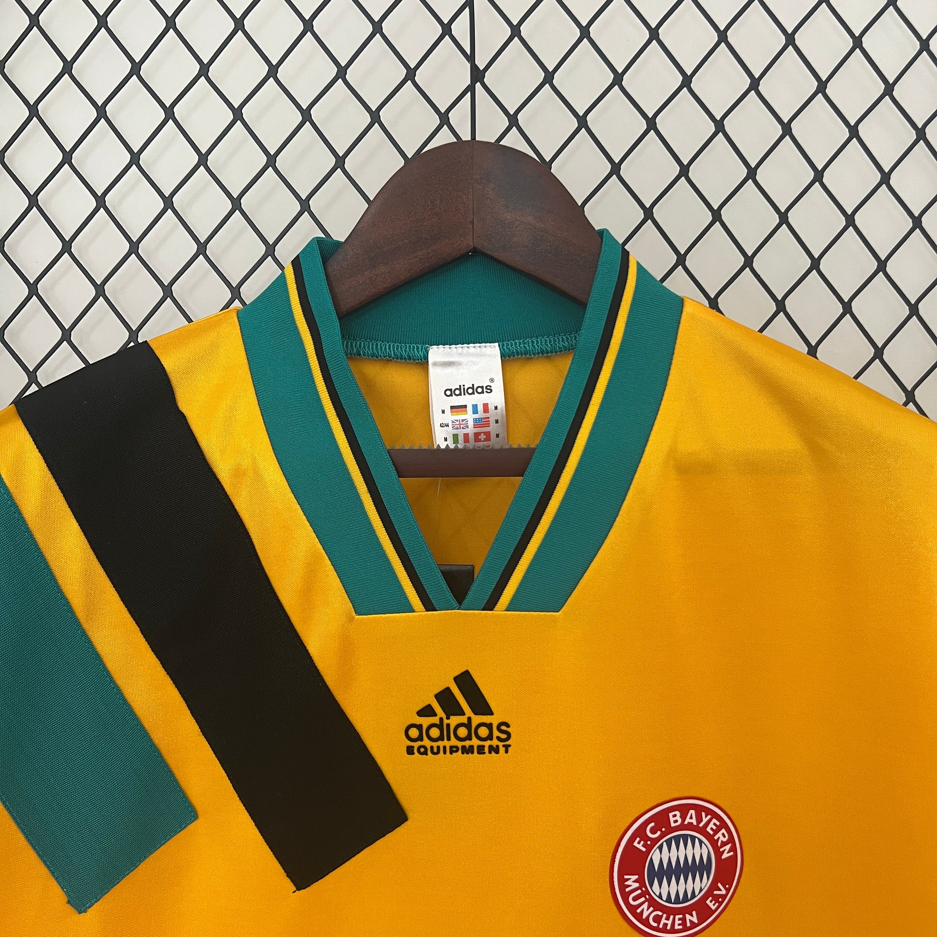 Retro Bayern Munich Away